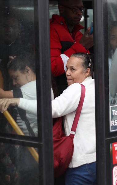 Greve: paulistanos se espremem em ônibus e ficam perdidos em estações (Renato S. Cerqueira/Futura Press/Estadão Conteúdo – 28.11.2023)